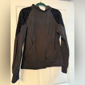 Lululemon black zip pullover